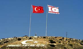 kktc ve türkiye bayrağı